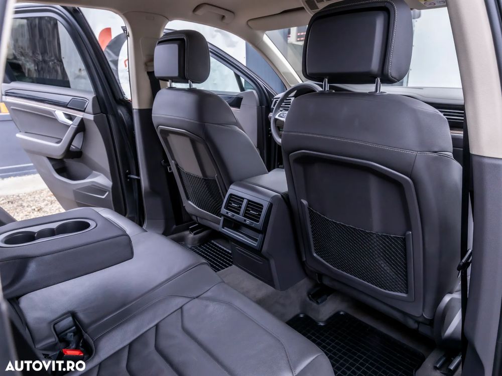 Volkswagen Touareg 3.0 V6 TDI 4Motion DPF Automatik Atmosphere - 16