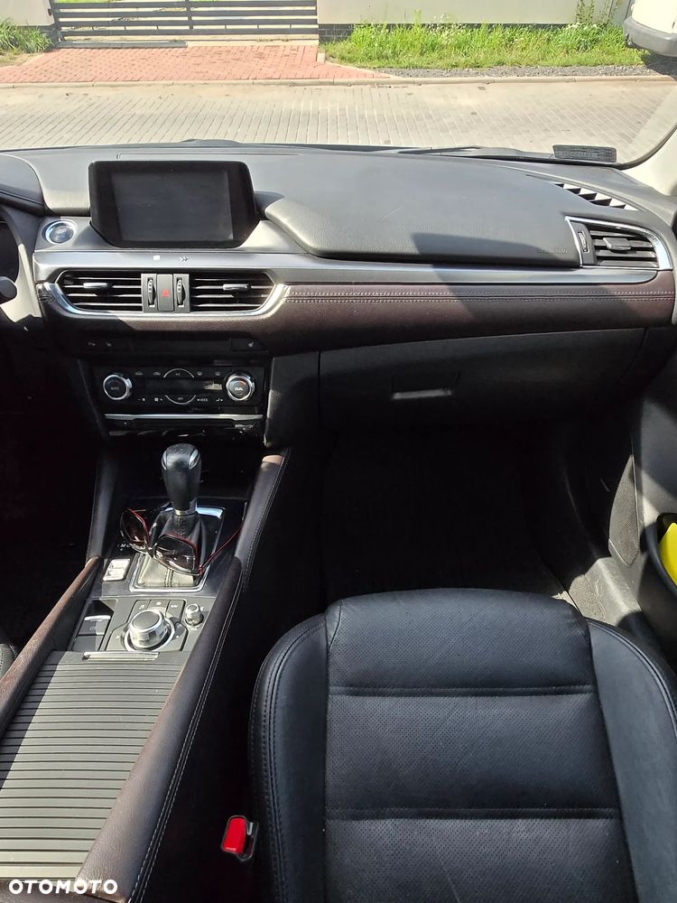 Mazda 6 - 8