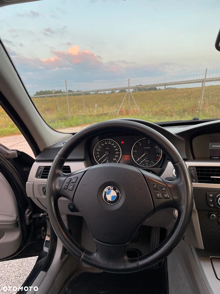 BMW Seria 3 - 8