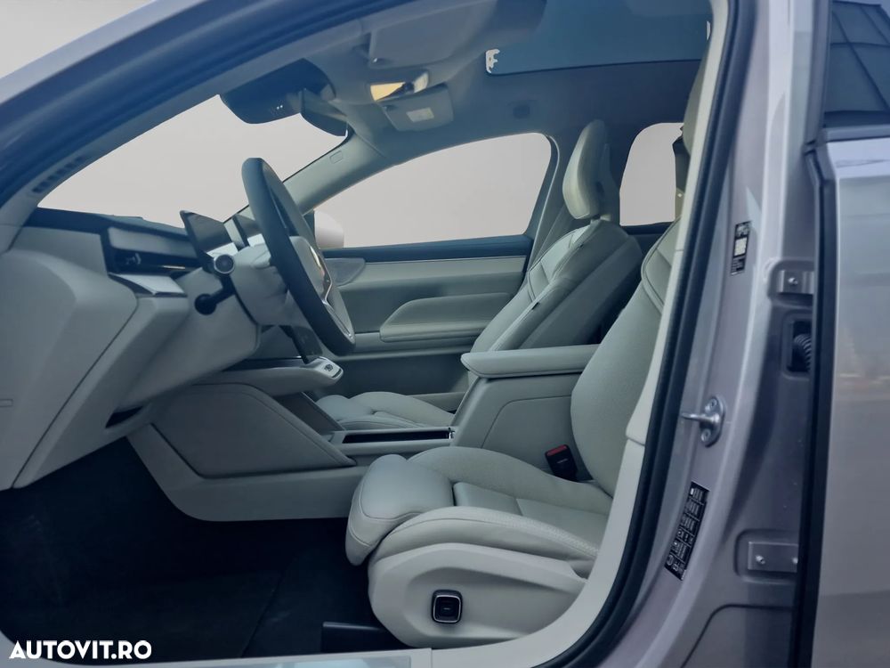 Volvo ES90 - 10