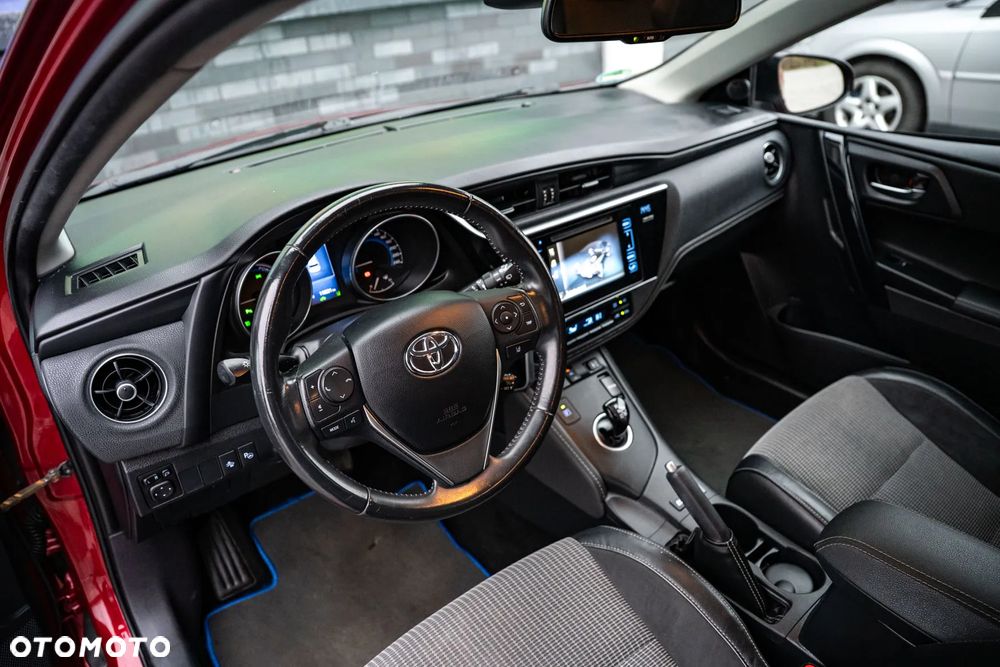 Toyota Auris Hybrid 135 Premium - 12