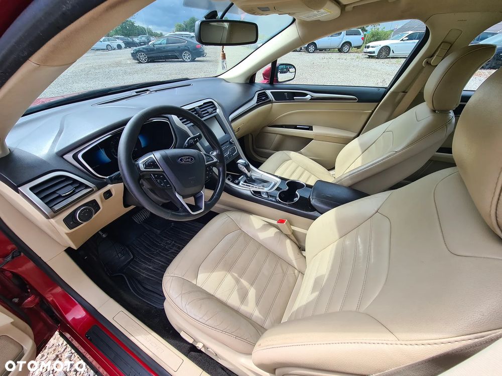 Ford Mondeo 2.0 Hybrid Titanium - 17