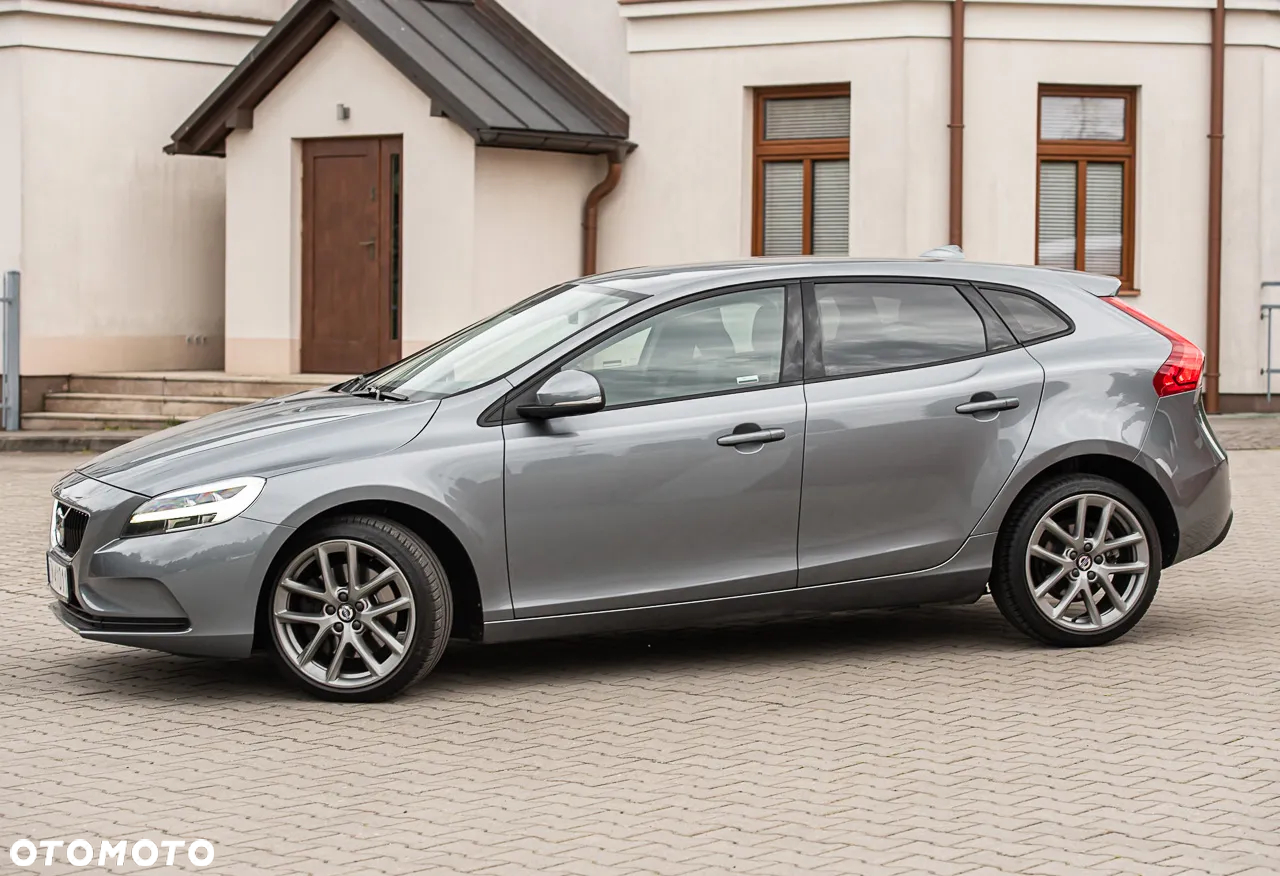 Volvo V40 D2 Drive-E SCR Momentum - 9