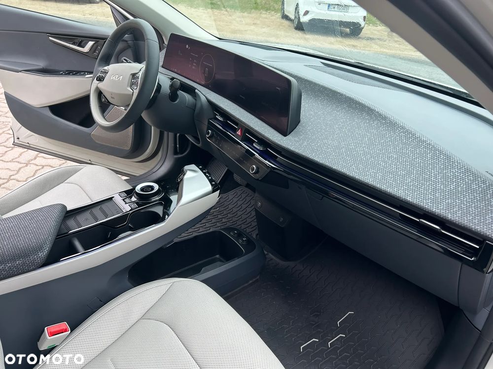 Kia EV6 77.4kWh Plus - 11