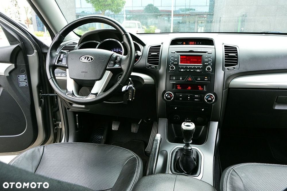 Kia Sorento - 26