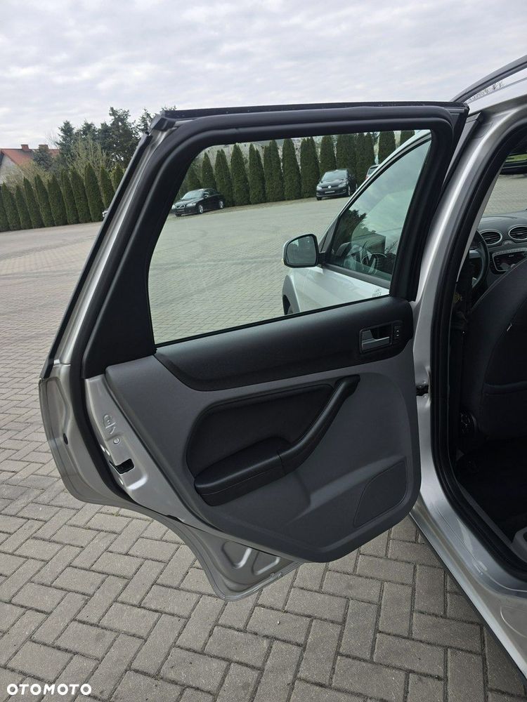Ford Focus - 16