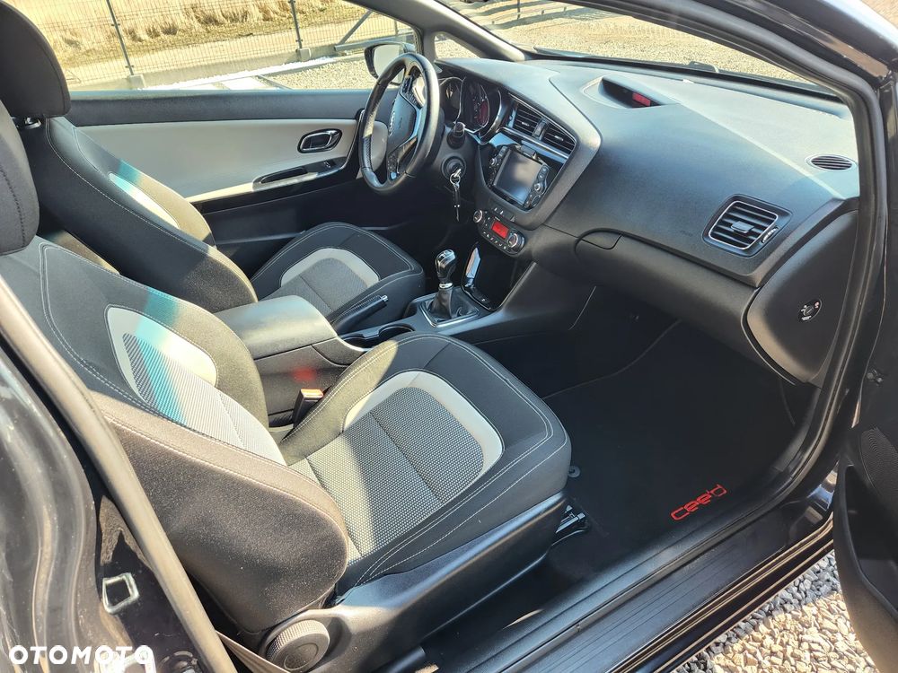 Kia Ceed 1.6 CRDi Spirit - 19