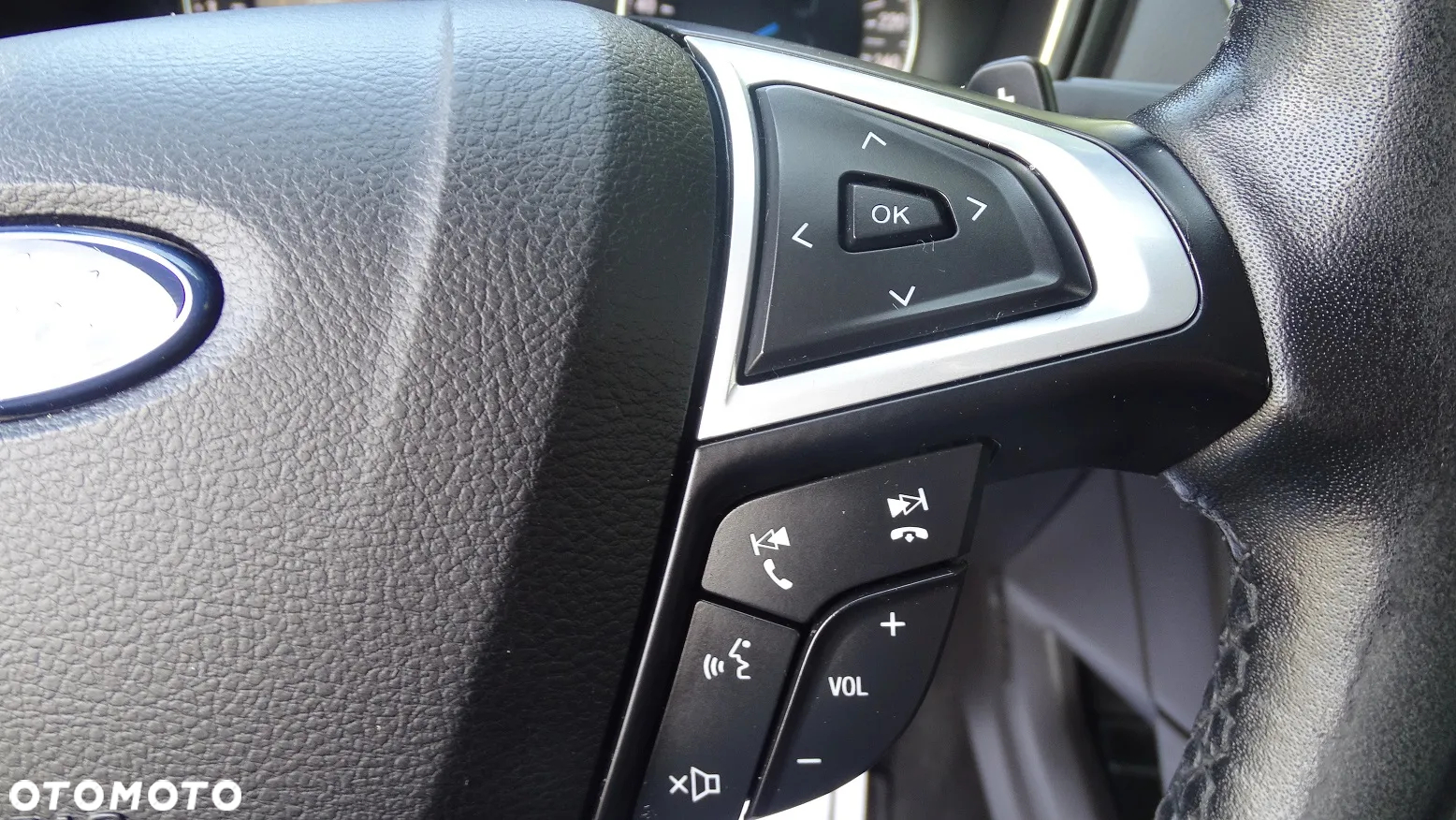 Ford Mondeo Turnier TDCi Bi-Turbo PowerShift-Aut Vignale - 18