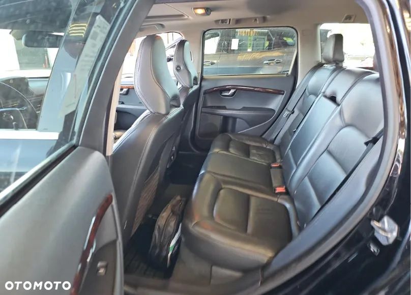 Volvo XC 70 - 9
