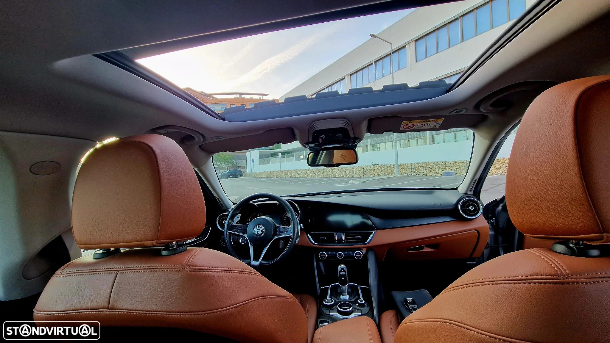 Alfa Romeo Giulia 2.0 AT8 - 8