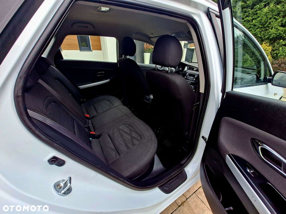 Kia Ceed 1.6 CRDi L Business Line - 10