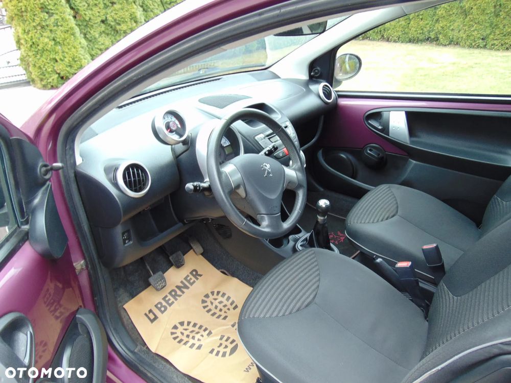 Peugeot 107 (70) 68 envy - 14