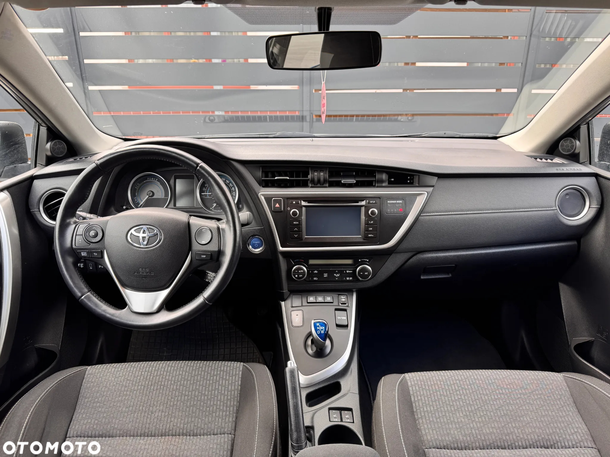 Toyota Auris 1.8 VVT-i Hybrid Automatik Comfort - 8