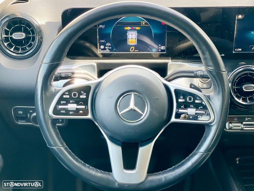 Mercedes-Benz GLB 180 d - 23