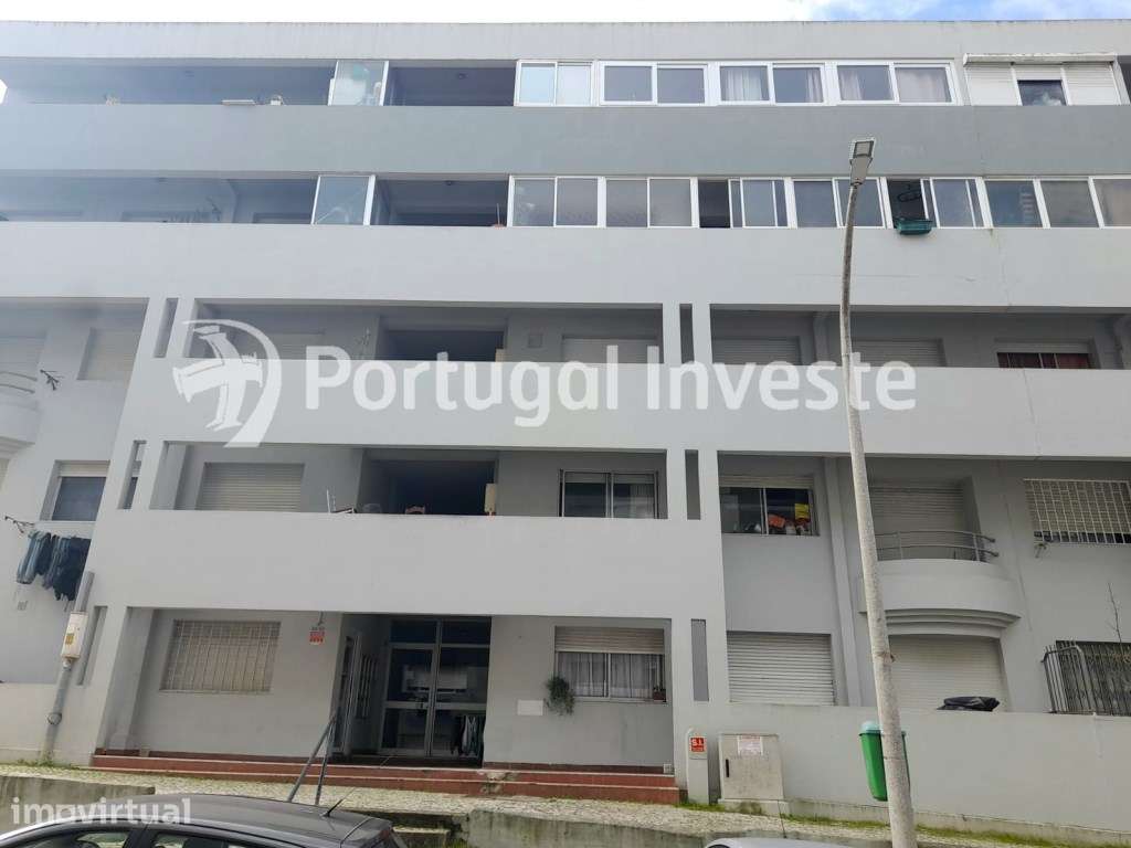 Apartamento de 4 assoalhadas - Muito Potencial de Valorização! Com ... - Grande imagem: 2/29