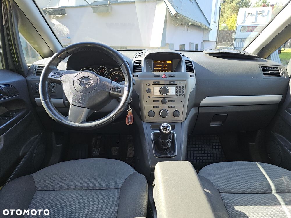 Opel Zafira - 8