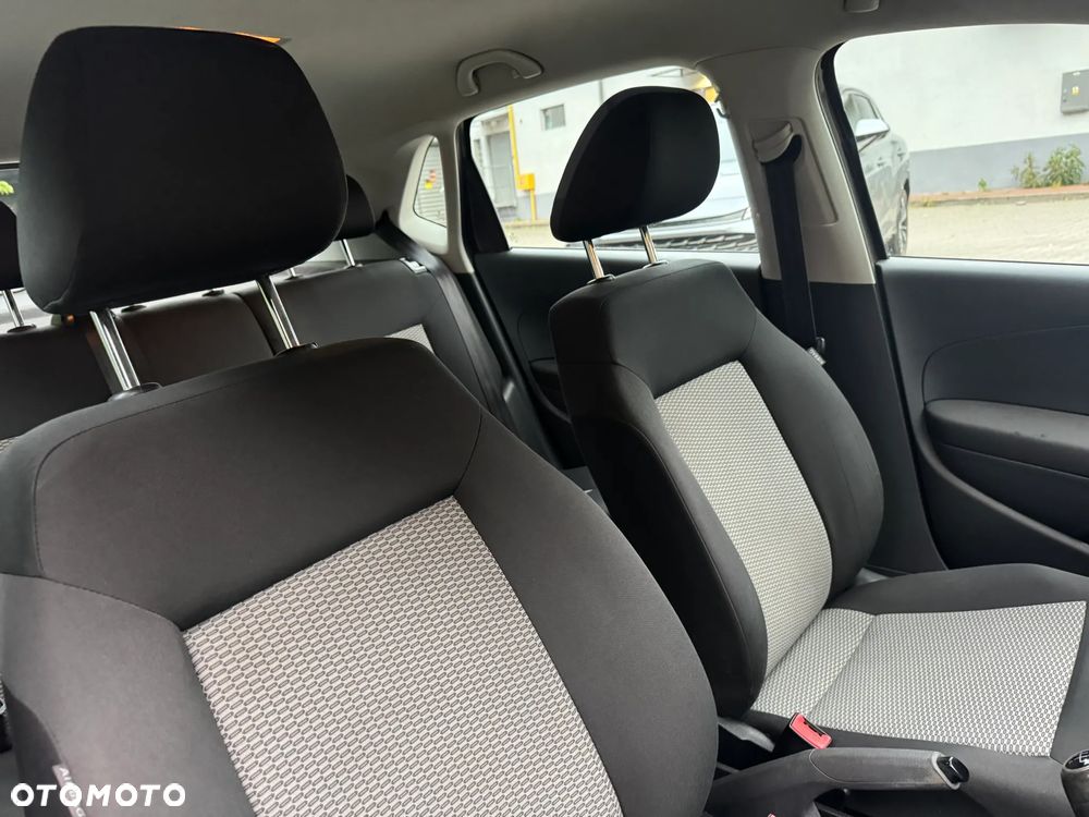 Volkswagen Polo - 8