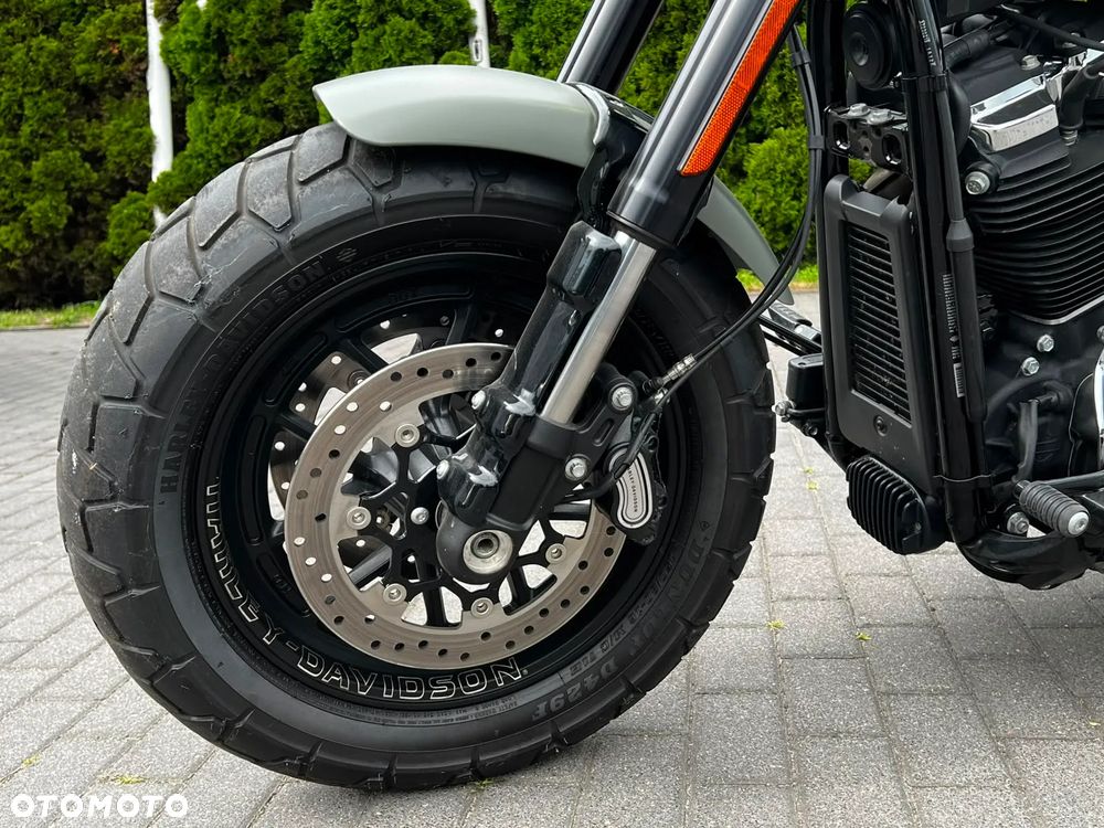 Harley-Davidson Softail Fat Bob - 12