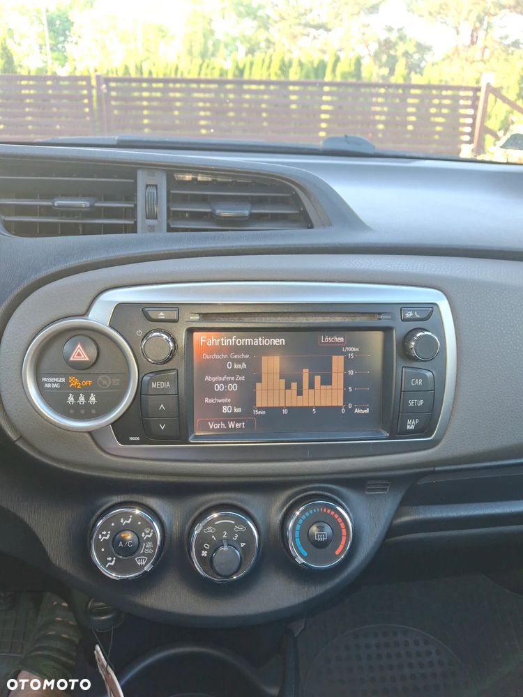 Toyota Yaris - 11