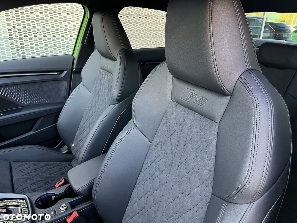 Audi RS3 Limousine - 11