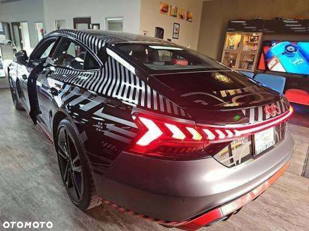 Audi RS e-tron GT - 2