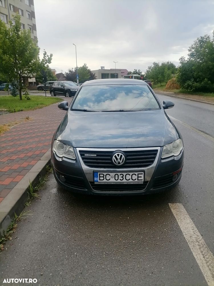 Volkswagen Passat 2.0TDI Trendline DPF Bluemotion Technology - 1