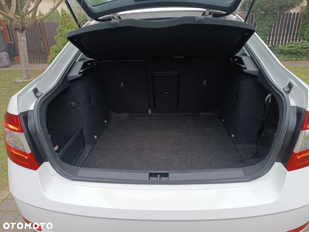 Skoda Octavia 1.6 TDI SCR Ambition - 14