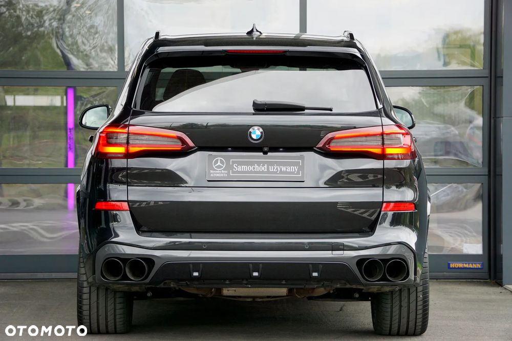BMW X5 M M50i - 8