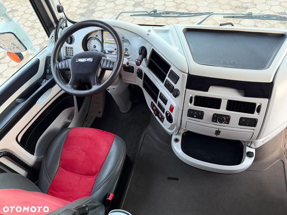 DAF XF 106 530 PUSHER 6x2 / RETARDER INTARDER / 3 OSIE / PRZEBIEG 668 851 KM / NAJMOCNIEJSZY SILNIK 530 KM / NAJWIĘKSZA KABINA SUPER SPACE CAB / 2017 ROK !! - 39