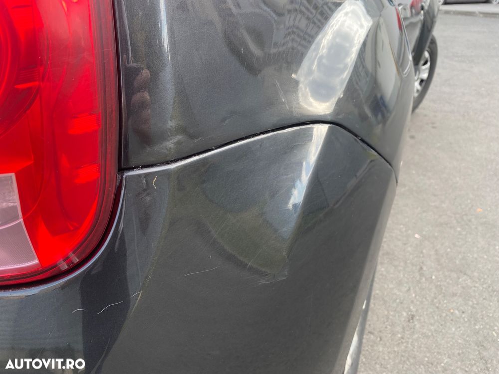 Dacia Duster 1.6 4x4 - 8