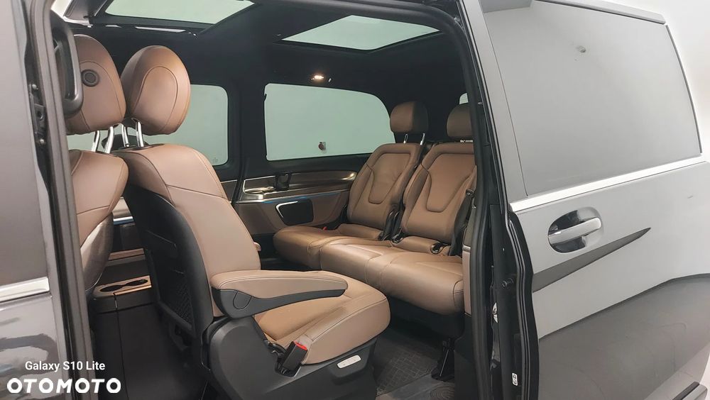 Mercedes-Benz Klasa V 300 d 4-Matic Exclusive 9G-Tronic (d³ugi) - 14