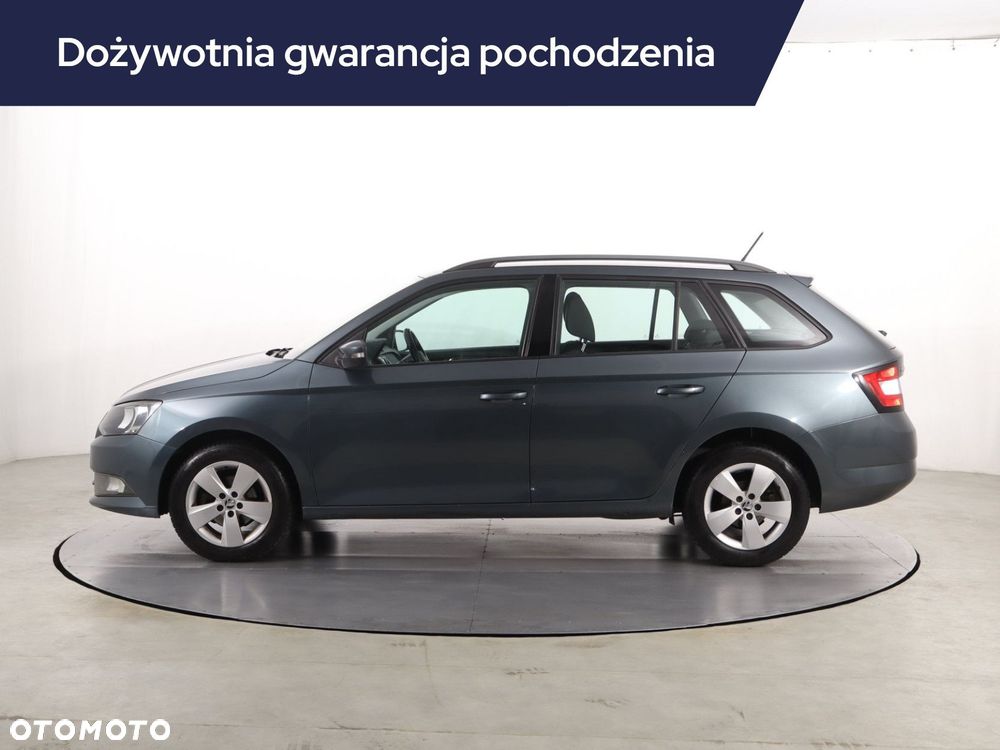 Skoda Fabia 2015 photo 3