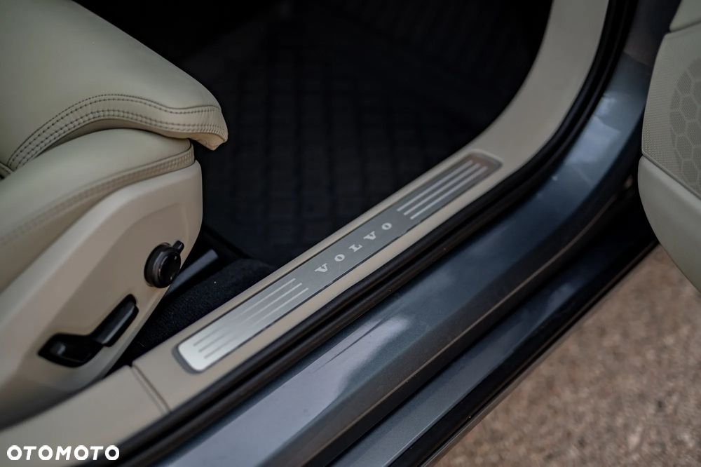Volvo S90 D4 Inscription - 15