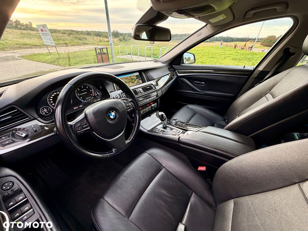 BMW Seria 5 520d Luxury Line - 17