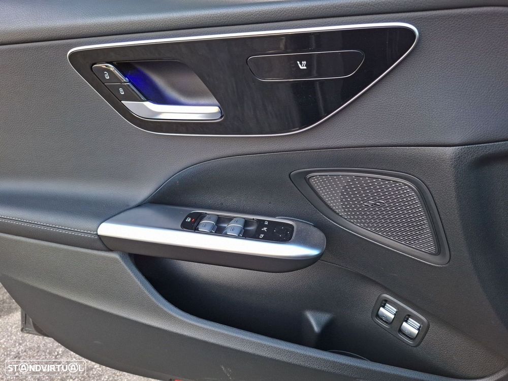 Mercedes-Benz C 300 e Avantgarde - 18