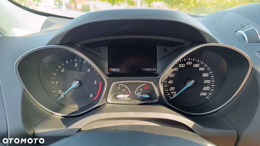 Ford Kuga - 26