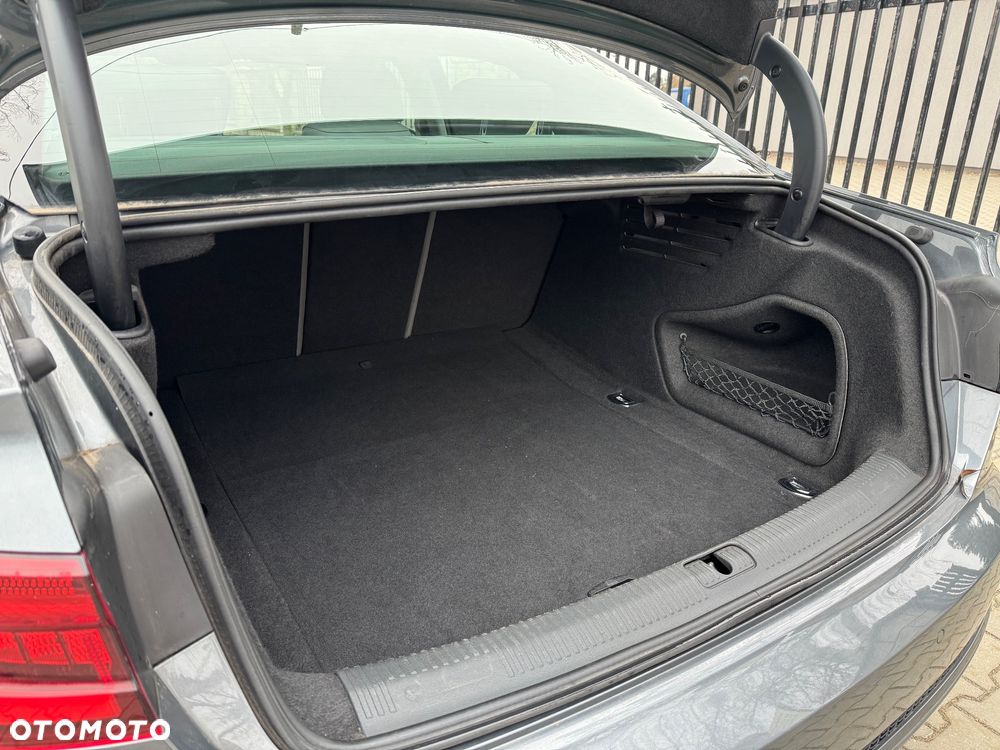 Audi A4 Limousine 2.0 TFSI ultra Sport S tronic - 11