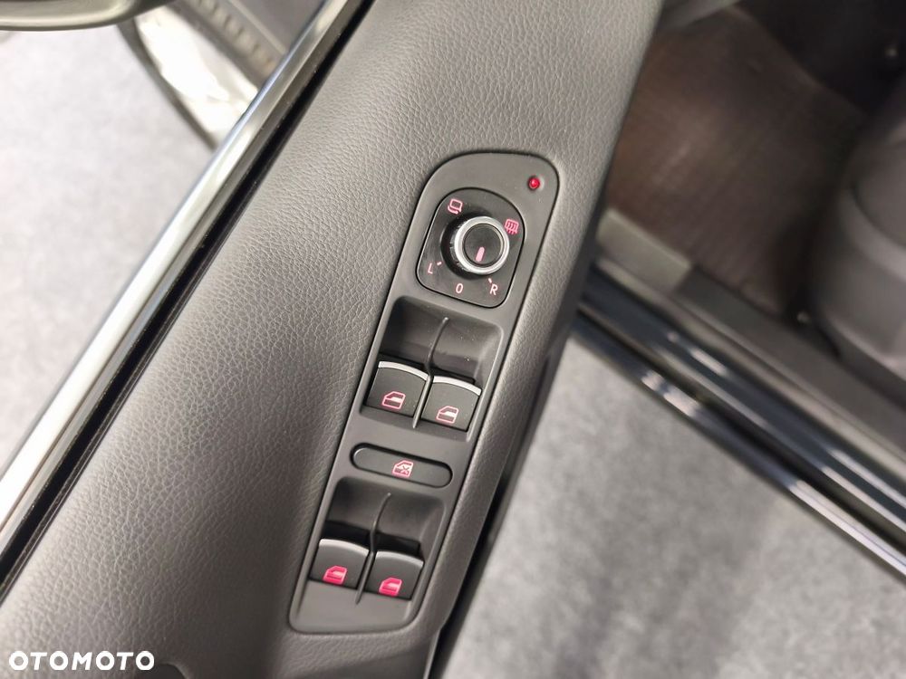 Volkswagen Tiguan 2.0 TDI DPF 4Motion DSG Sport & Style - 10