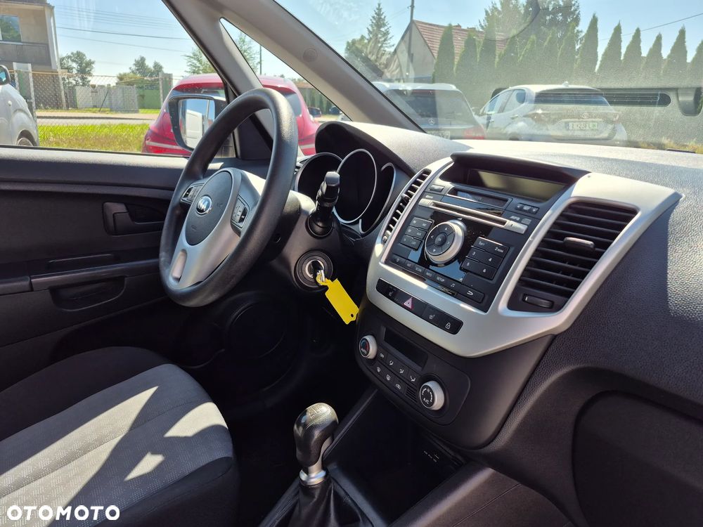 Kia Venga 1.4 CRDi 90 Edition 7 - 10