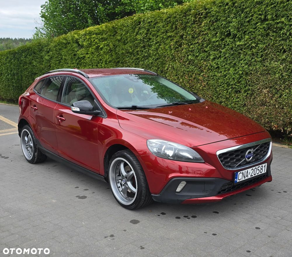 Volvo V40 D2 R-Design - 4