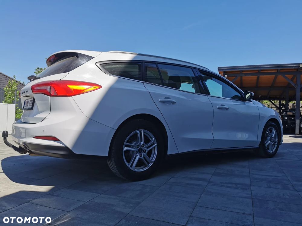Ford Focus 1.6 FF Titanium - 15
