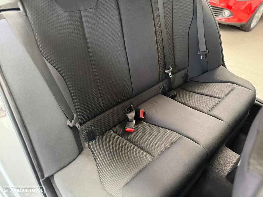 BMW 116 d EfficientDynamics Edition Urban Line - 21