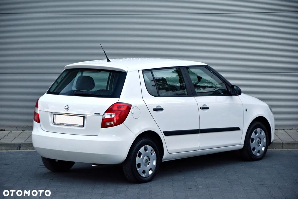 Skoda Fabia 1.2 HTP - 8