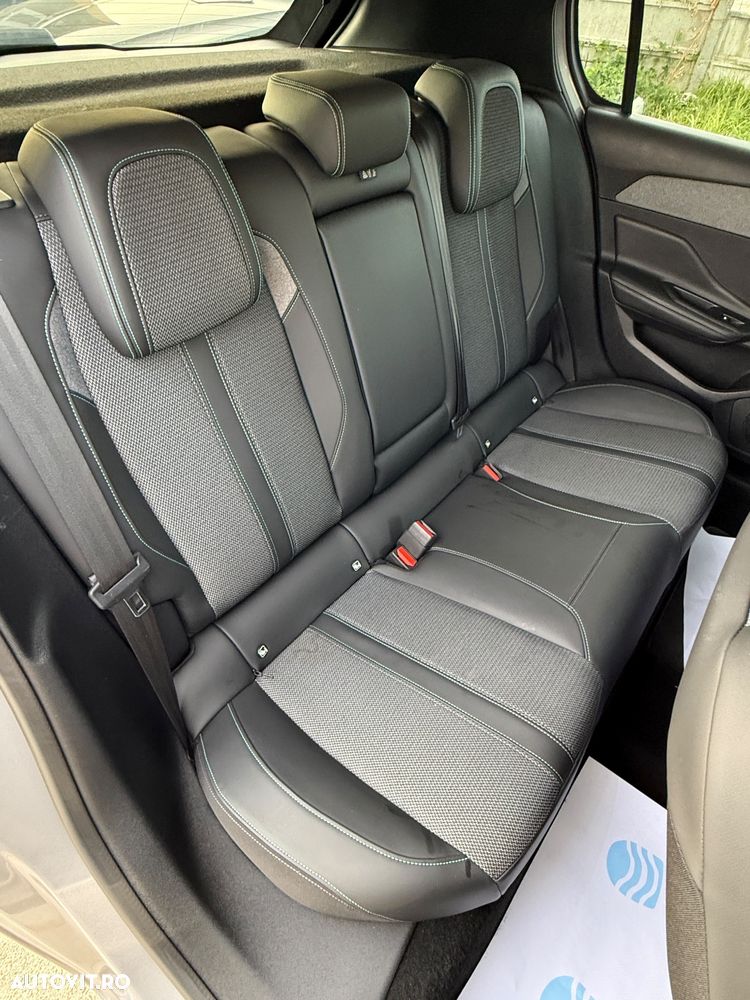 Peugeot 308 PureTech 130 GPF EAT8 Stop & Start GT Pack - 38