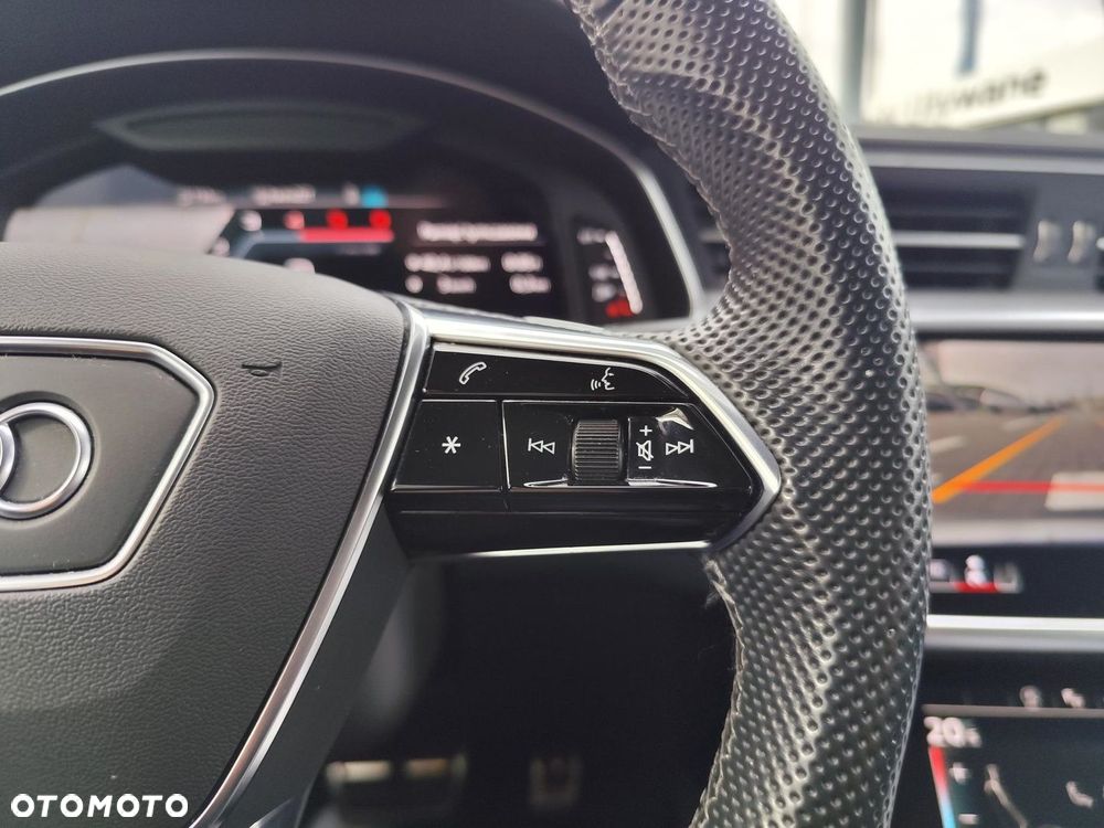 Audi S6 Avant - 13