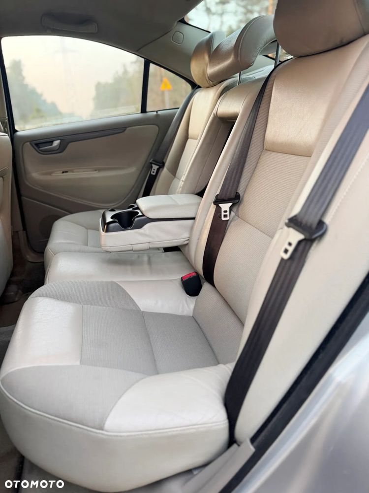 Volvo S60 2.4 Summum - 31