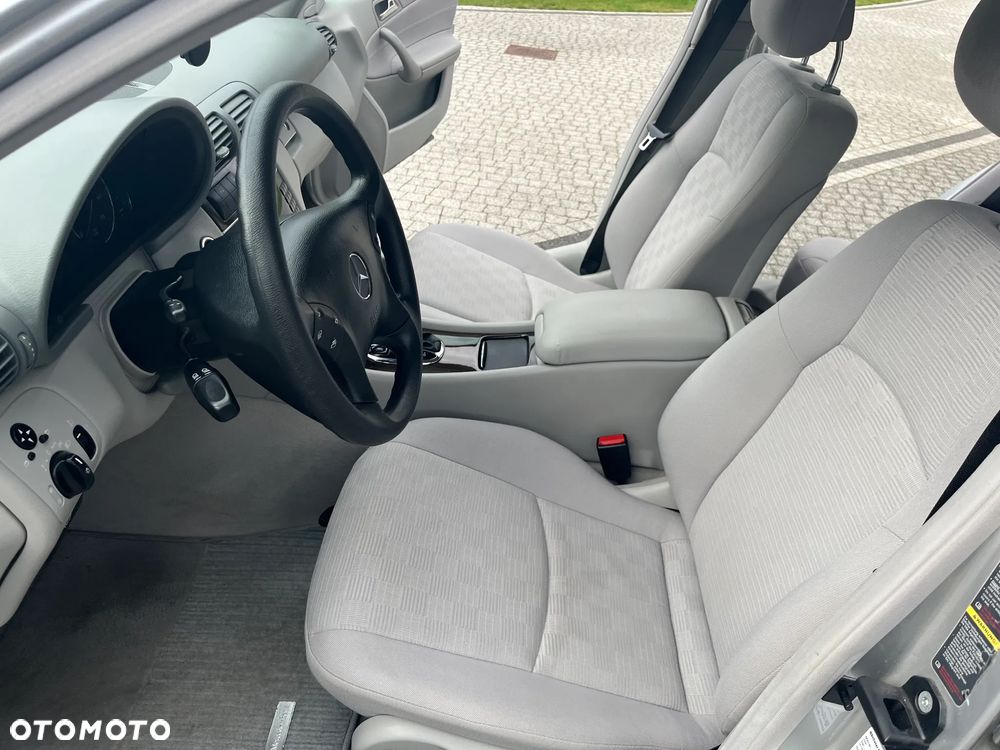 Mercedes-Benz Klasa C 180 Kompressor Automatik Classic - 5