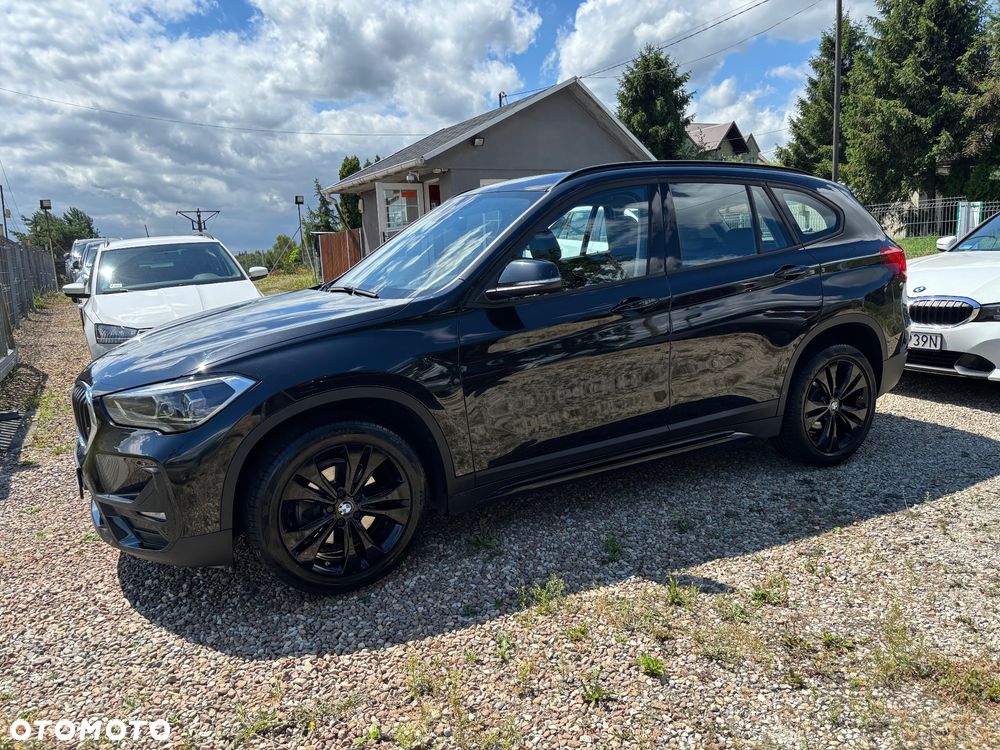 BMW X1 sDrive18i Sport Line - 9
