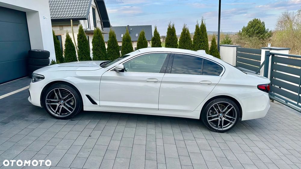 BMW Seria 5 520d xDrive M Sport sport - 5