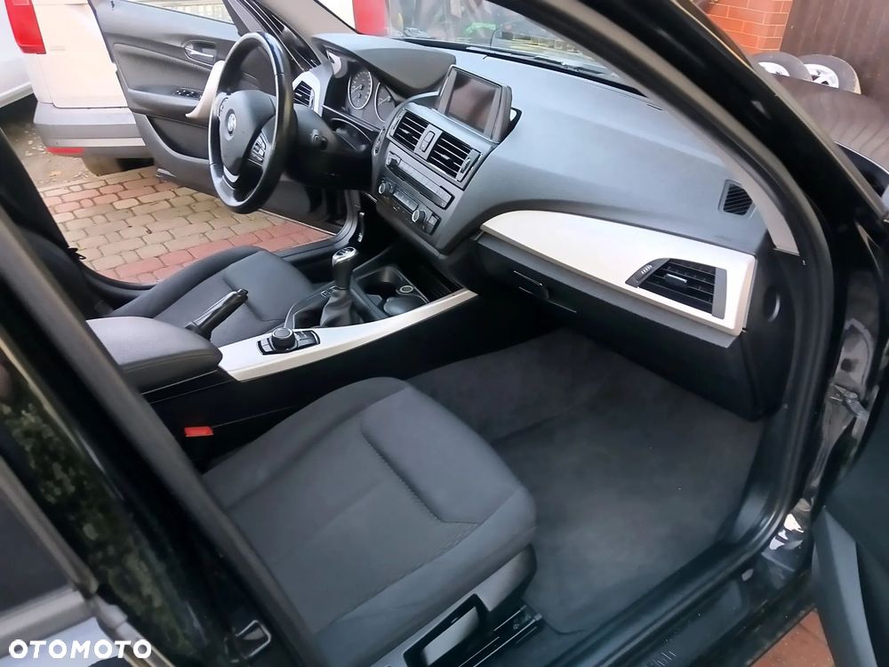 BMW Seria 1 116i - 14